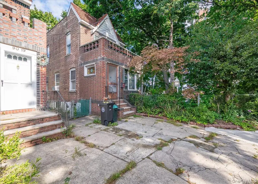 9021 81st Road, Glendale, NY 11385 - #2