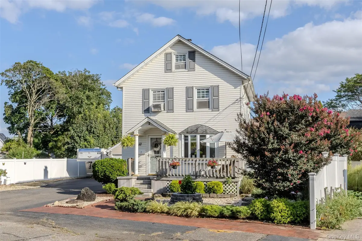 2 Dean Street, Farmingdale, NY 11735 - #1