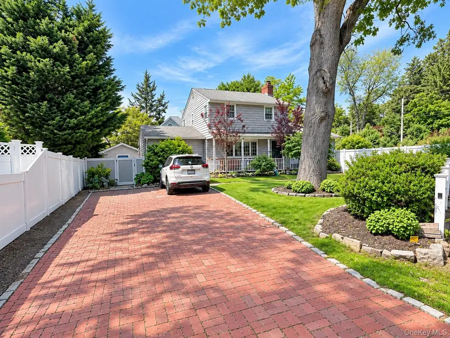 12 Cayuga Avenue, East Northport, NY 11731 - #2