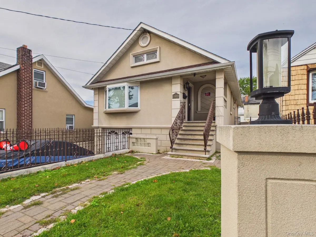 3147 Waterbury Avenue, Bronx, NY 10465 - #1