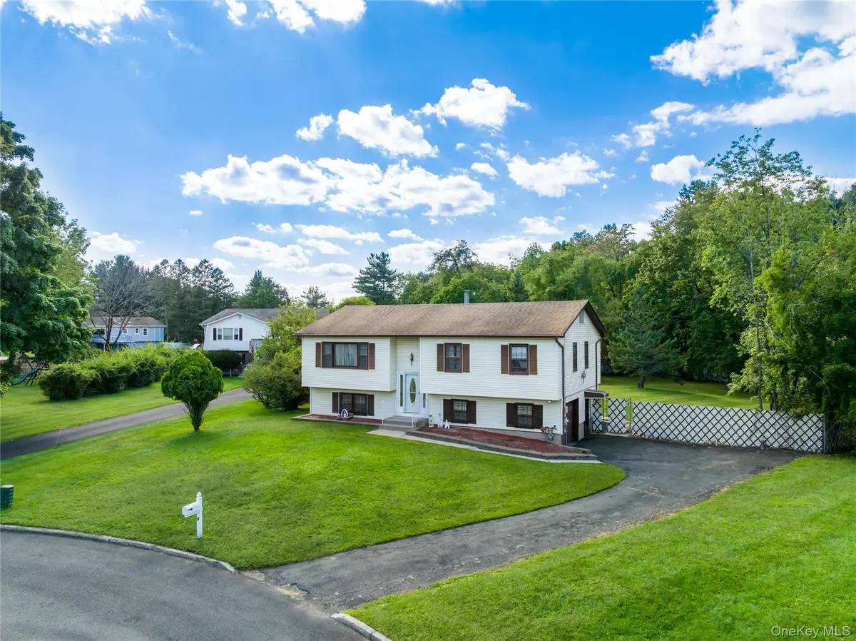 7 Roxbury Court, Spring Valley, NY 10977 - #1