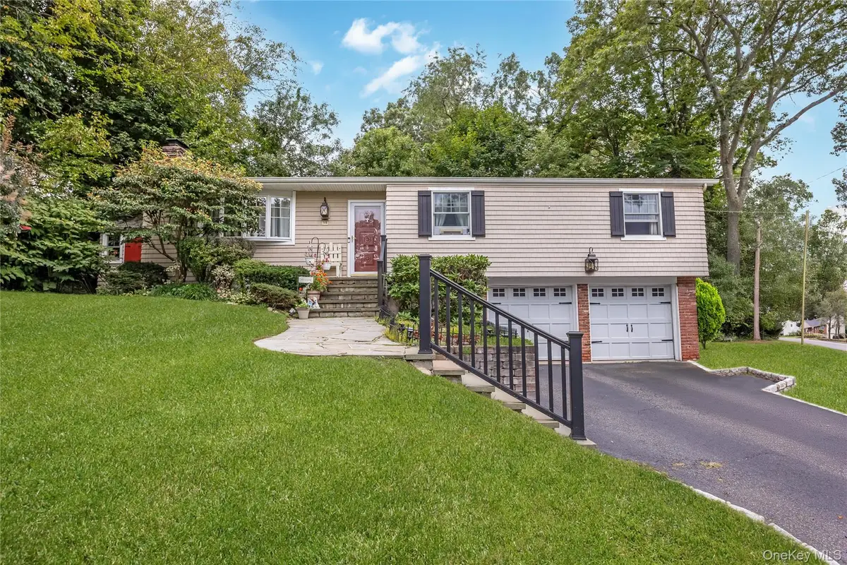 146 Elm Street, Ronkonkoma, NY 11779 - #1
