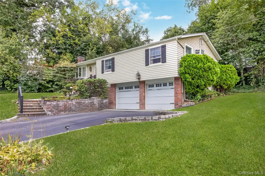 146 Elm Street, Ronkonkoma, NY 11779 - #2