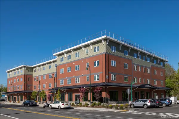 87 N Chestnut Street #214, New Paltz, NY 12561