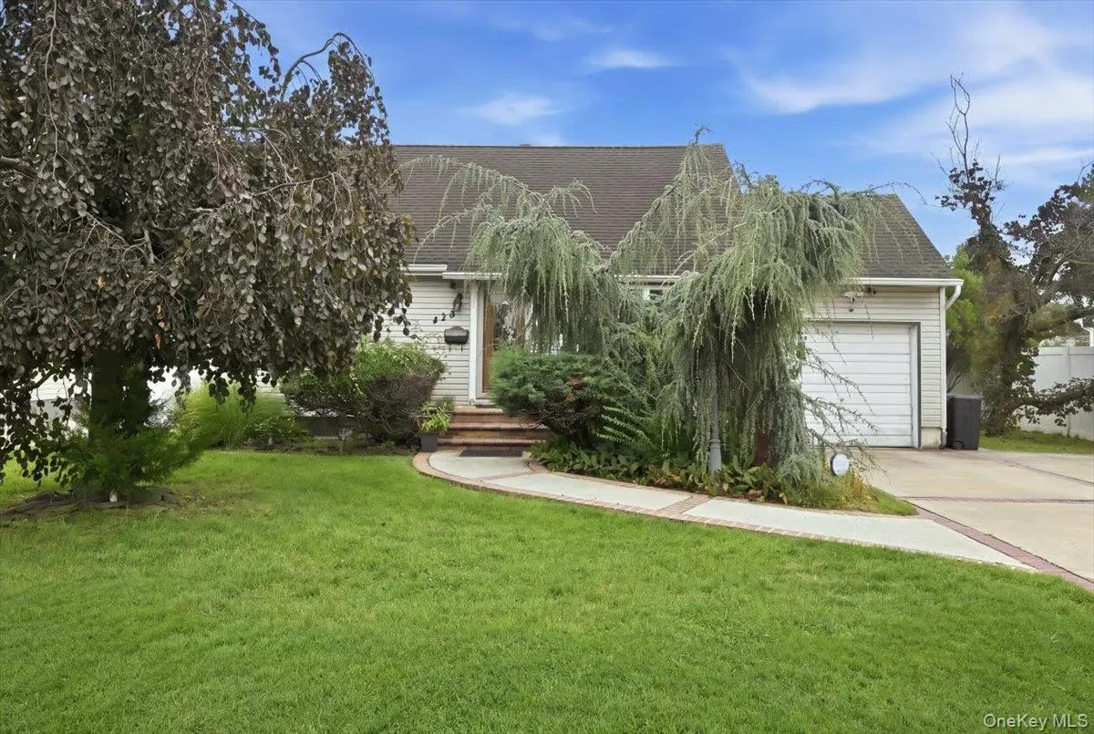 439 39th Street, Lindenhurst, NY 11757 - #1