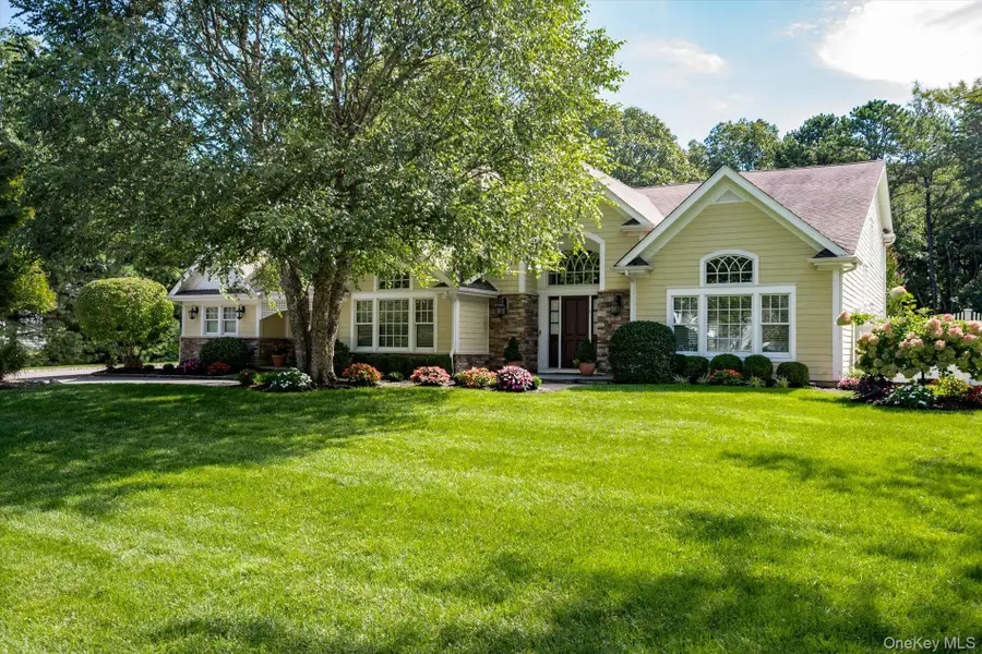 6 Maize Court, Melville, NY 11747 - #3