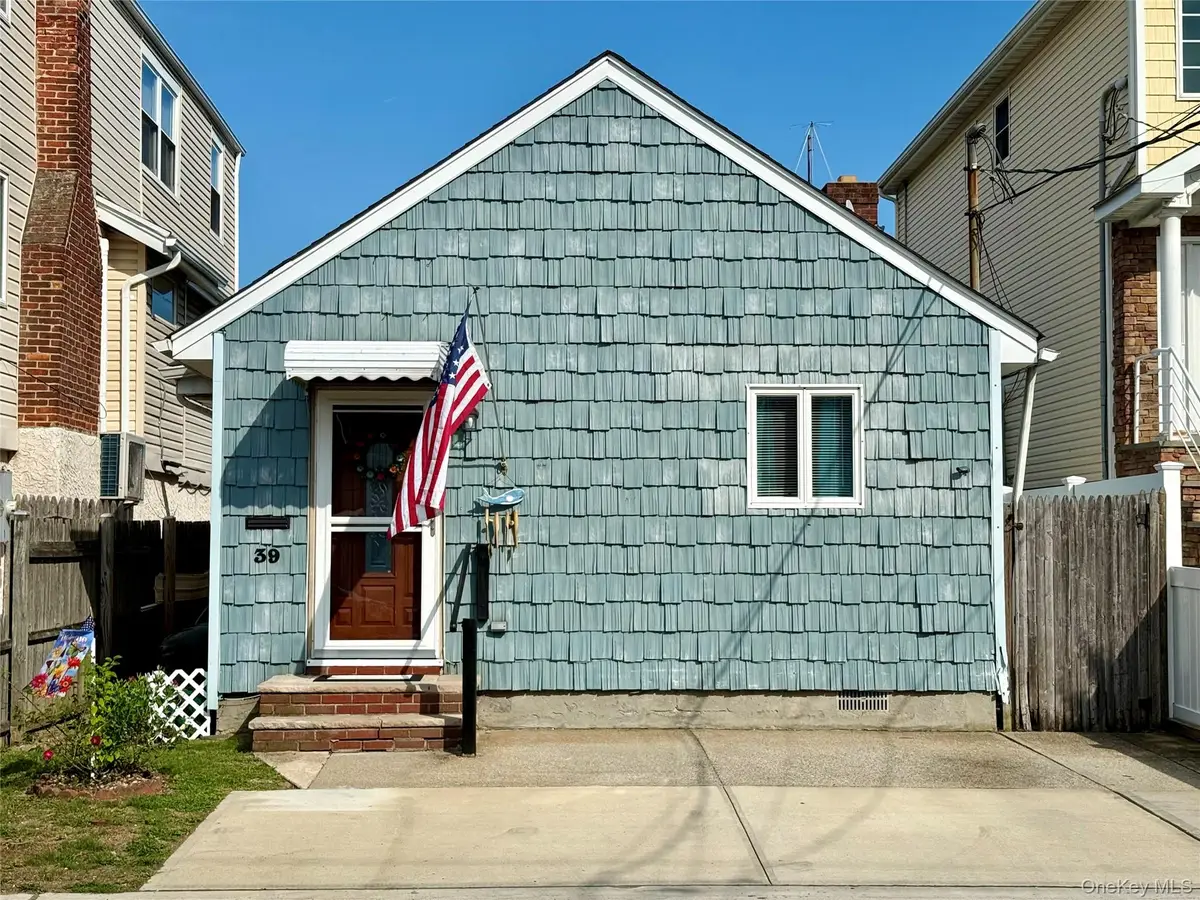 39 West Boulevard, East Rockaway, NY 11518 - #1