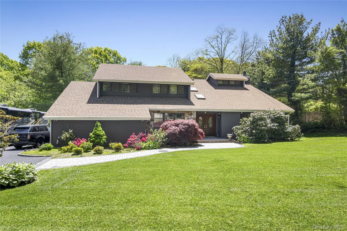 26 Candlewood Path, Dix Hills, NY 11746 - #1