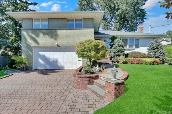 506 Nassau Place, Garden City, NY 11530