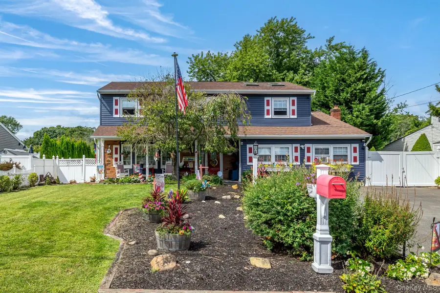 42 Ludlow Way, Oakdale, NY 11769 - #2