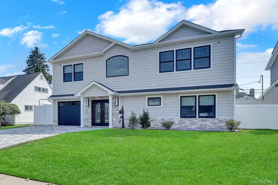 129 Tardy Lane S, Wantagh, NY 11793 - #2