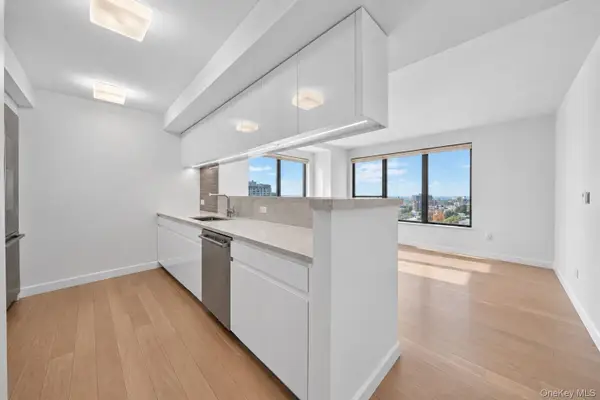 13835 39th Avenue #10H, Flushing, NY 11354