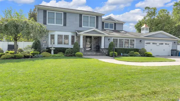 148 Wyandanch Avenue, Babylon, NY 11702
