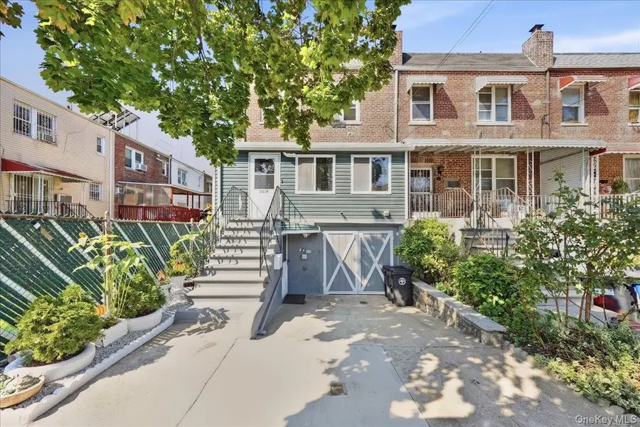 3309 Hone Avenue, Bronx, NY 10469 - #3