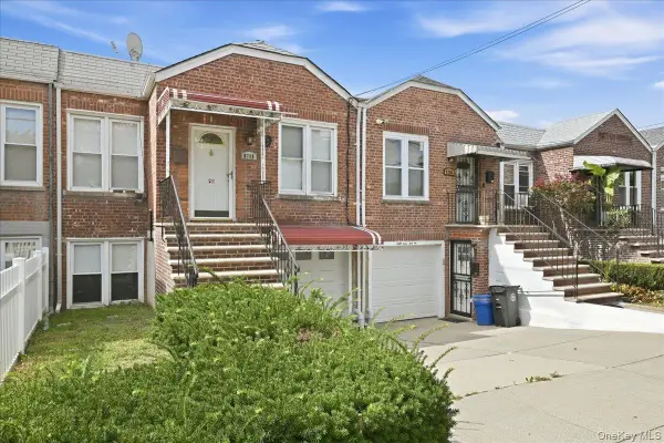 87-68 Little Neck Parkway, Floral Park, NY 11001