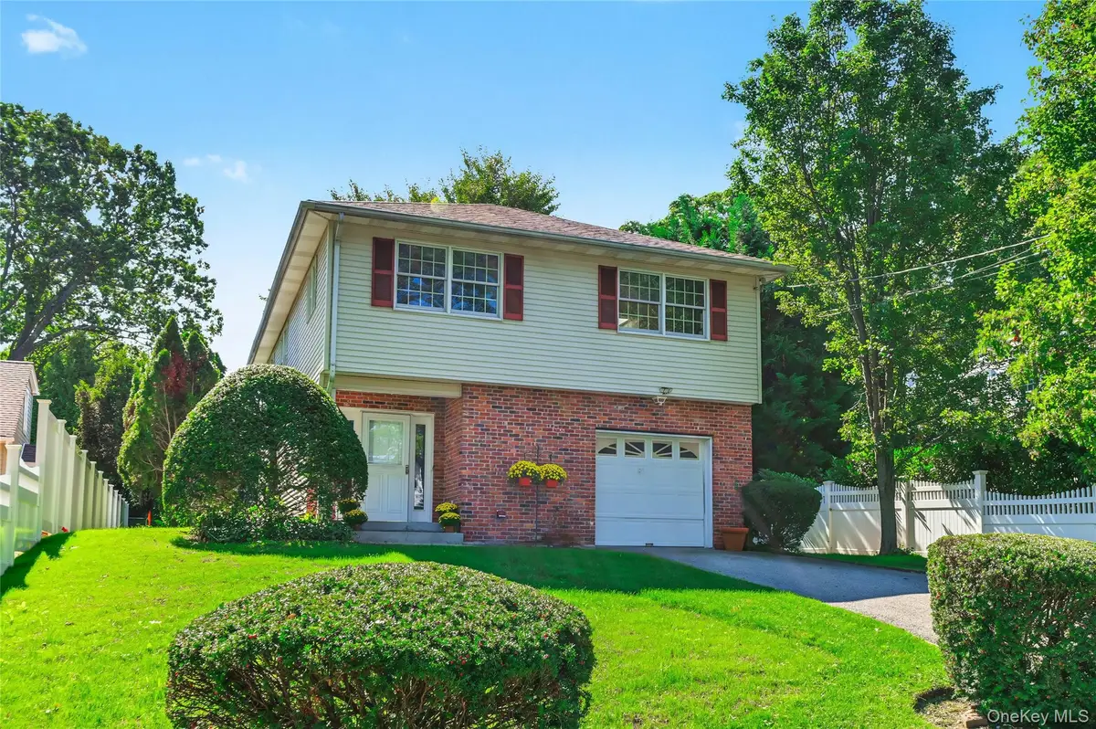 76 Hernan Avenue, Locust Valley, NY 11560 - #1