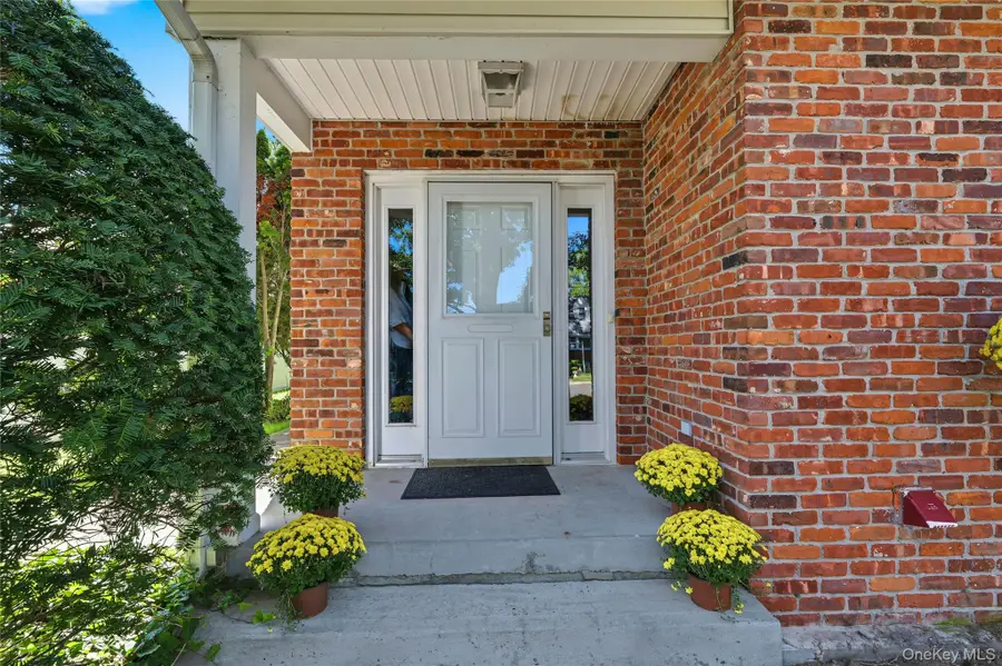 76 Hernan Avenue, Locust Valley, NY 11560 - #3