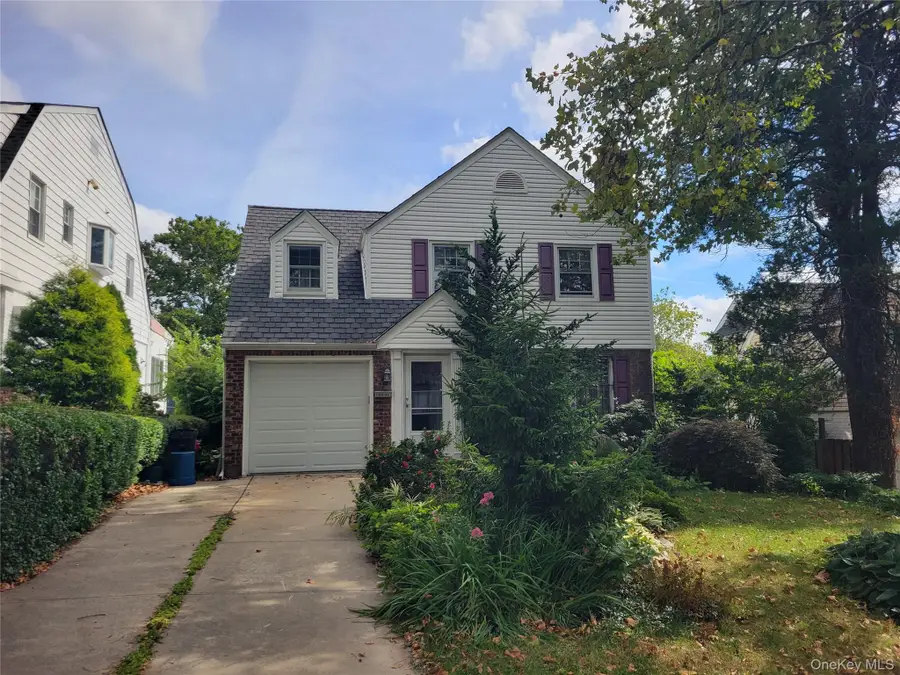 53-11 251st Place, Little Neck, NY 11362 - #2