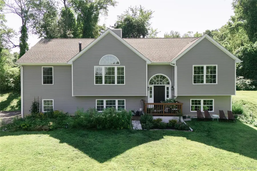 678 Plass Road, Pleasant Valley, NY 12569 - #2