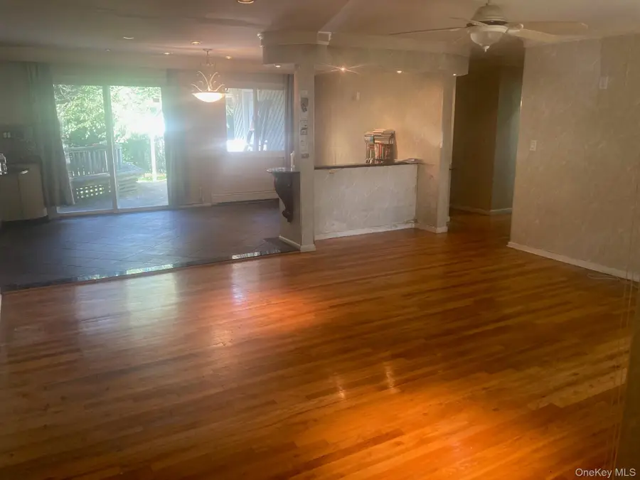 1375 Carole Court, Valley Stream, NY 11580 - #2