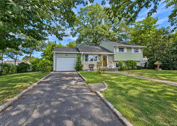 27 Halsey Street, Port Jefferson Station, NY 11776