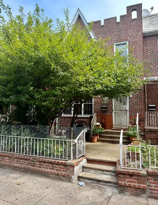 3331 69th Street, Woodside, NY 11377