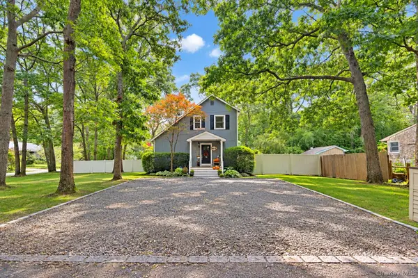 1 Hampton Street, East Quogue, NY 11942