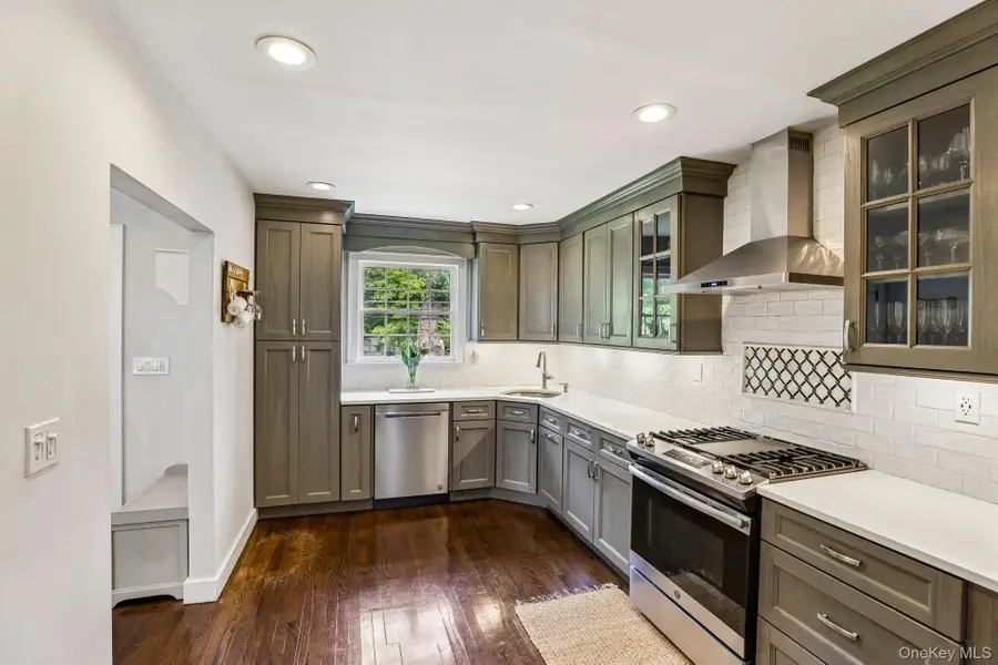 76 Highfield Avenue, Port Washington, NY 11050 - #2