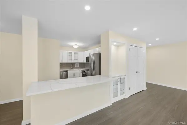 166-26 Powells Cove Boulevard #3D, Beechhurst, NY 11357