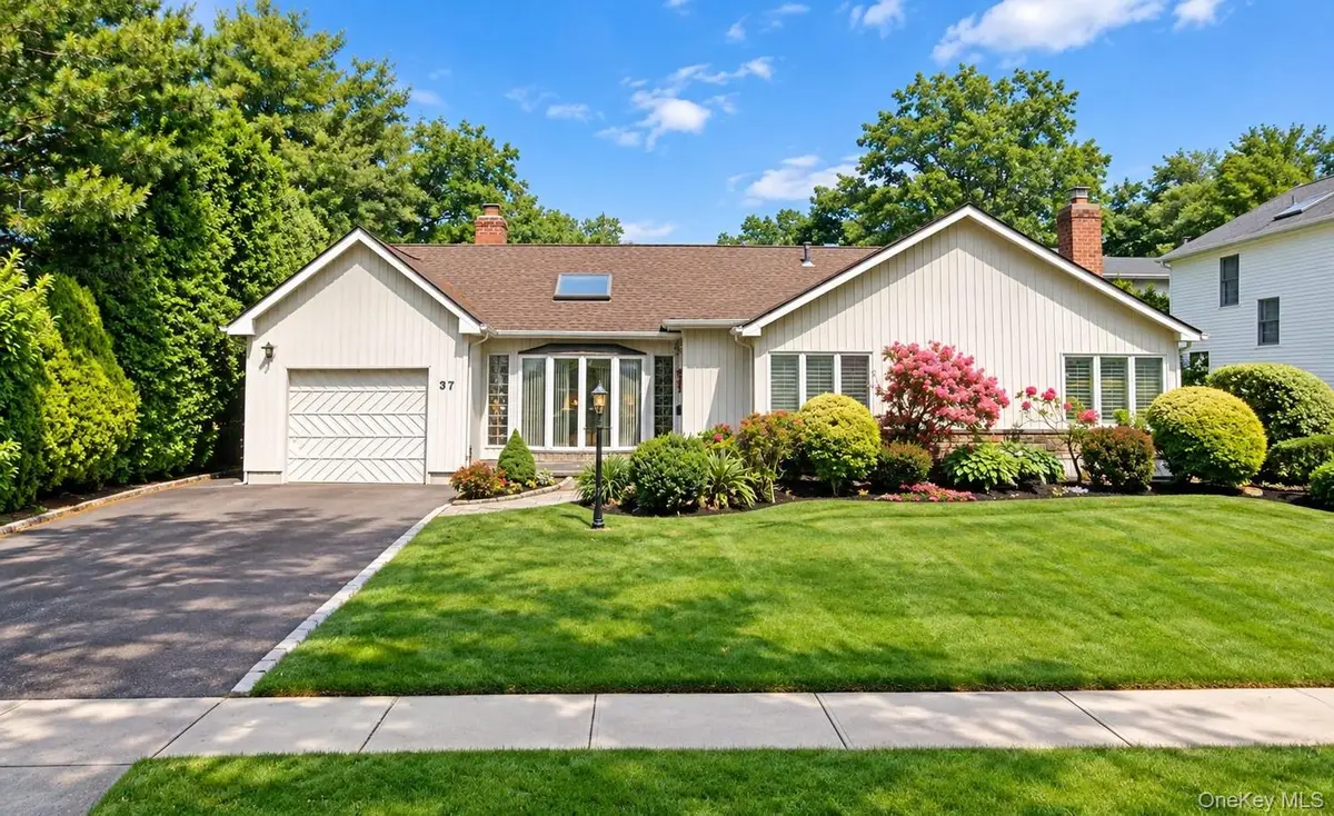 37 Linden Street, Garden City, NY 11530 - #1
