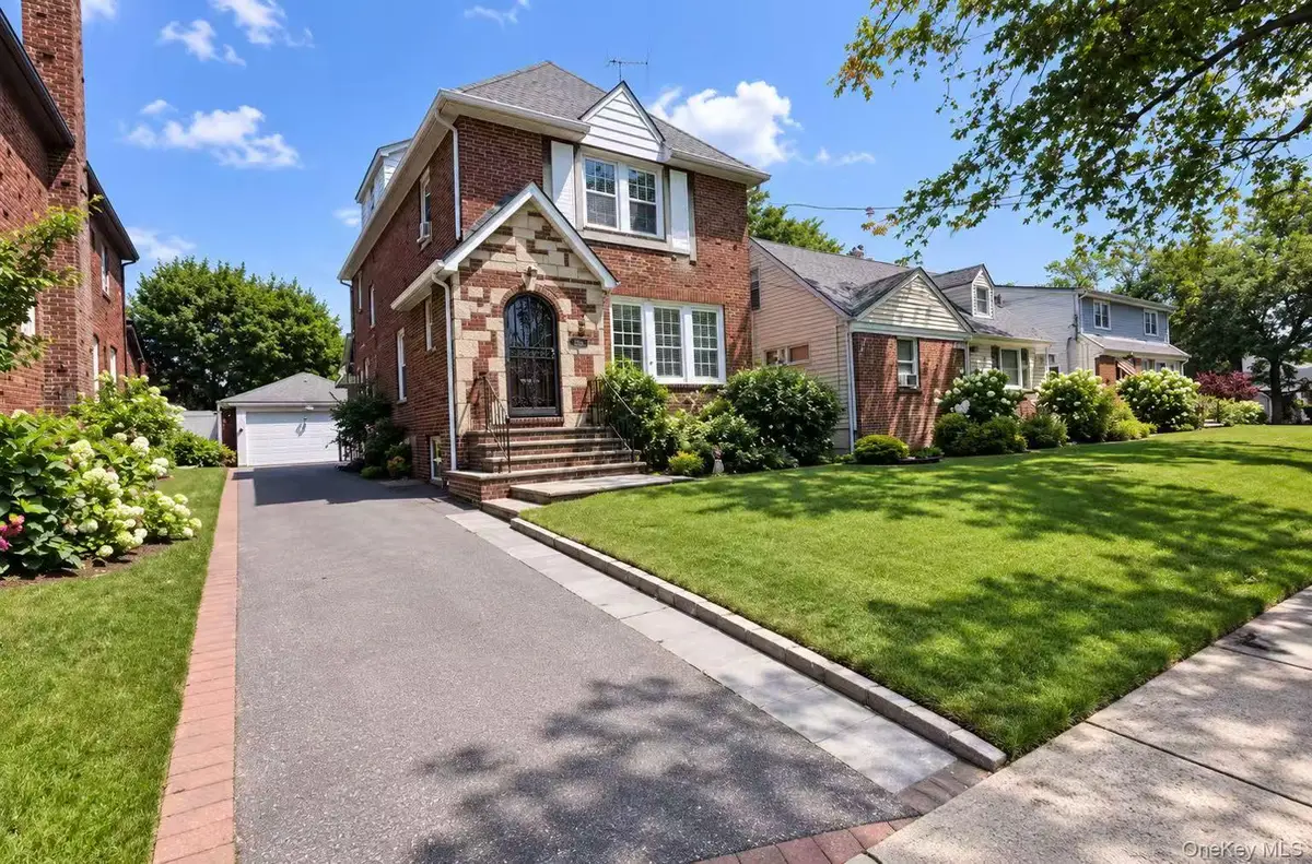 115 Canterbury Gate, Lynbrook, NY 11563 - #1