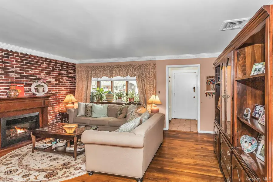 912 Ascan Street, Valley Stream, NY 11580 - #3
