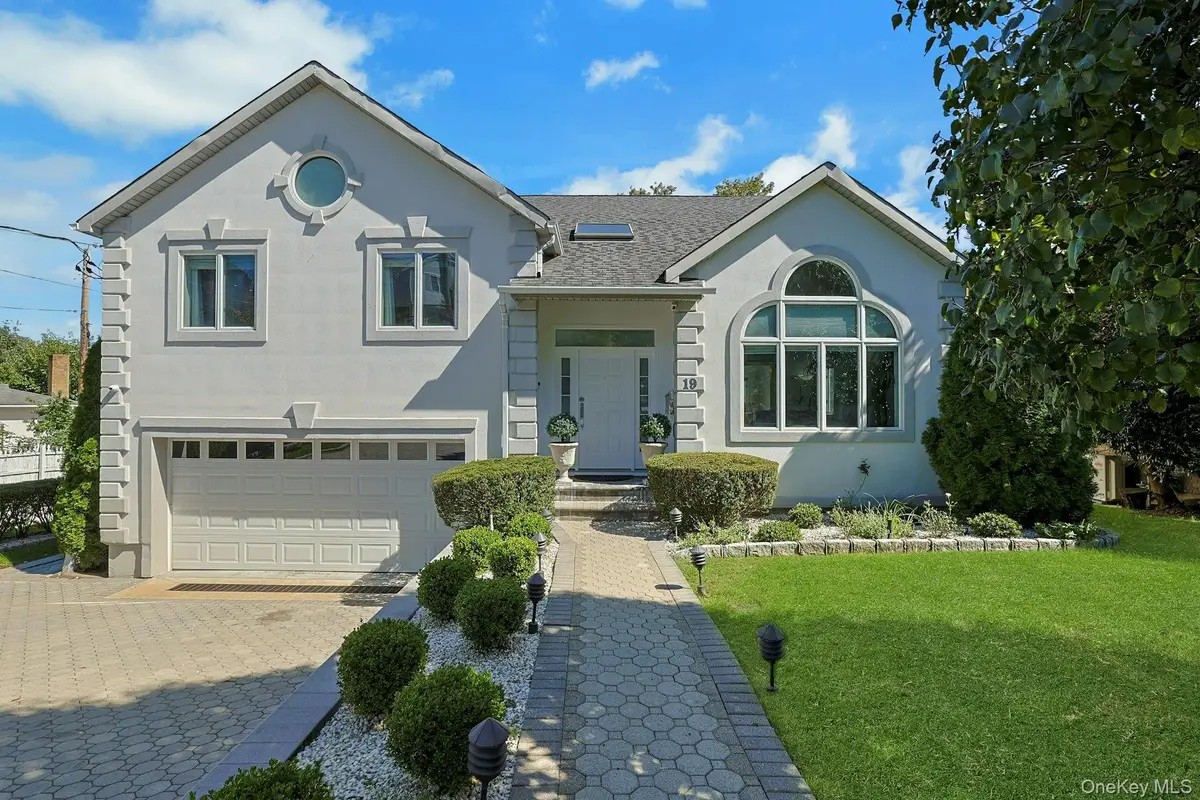 19 Maple Street, Scarsdale, NY 10583 - #1