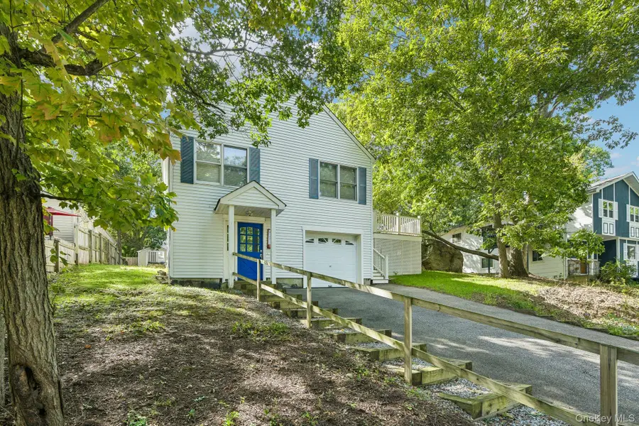 417 Echo Avenue, Sound Beach, NY 11789 - #2