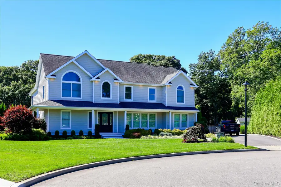 6 Magnolia Court, East Moriches, NY 11940 - #2