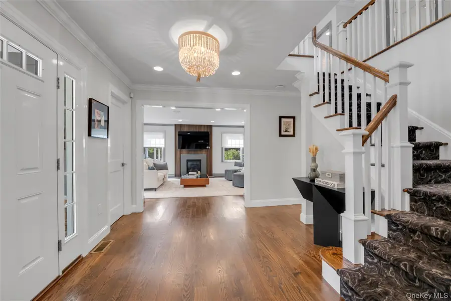 17 Colonial Road, Port Washington, NY 11050 - #3