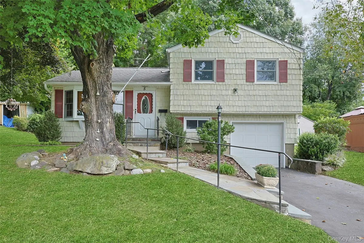 5 Seward Court, Montrose, NY 10548 - #1
