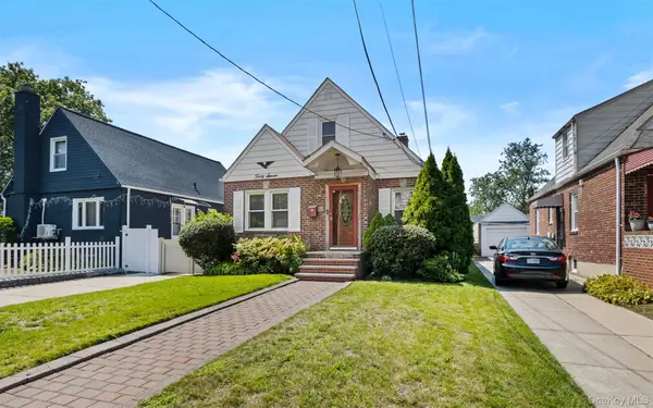 47 Alden Avenue, Valley Stream, NY 11580