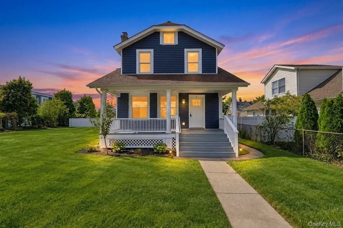 8 Burchell Boulevard, Bay Shore, NY 11706 - #1