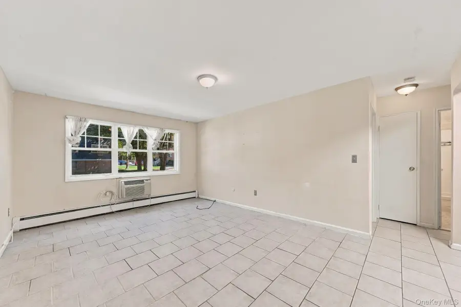 2301 Barclay Manor #23A, Newburgh, NY 12550 - #2