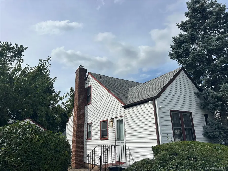 304 Lorraine Street, Bellmore, NY 11710 - #3