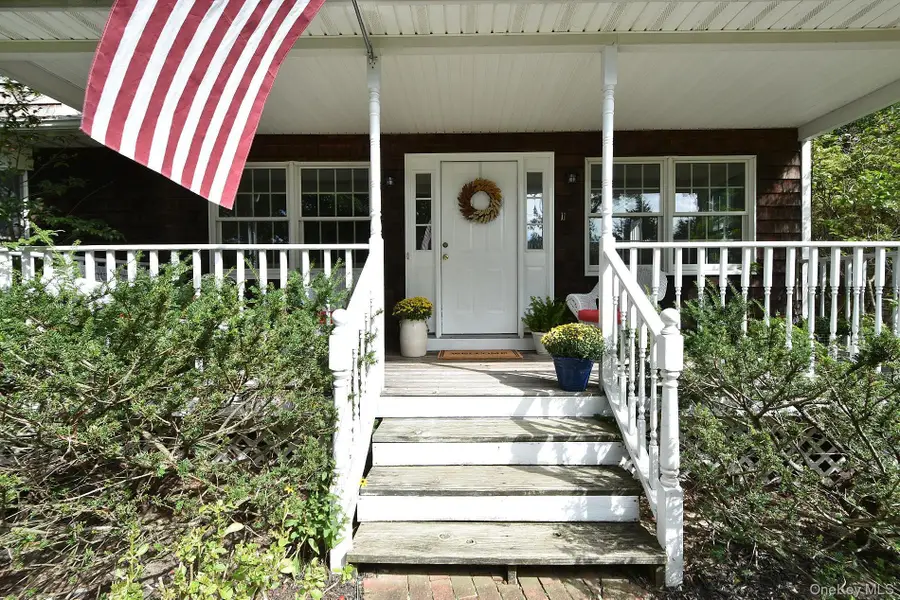 11 Urbans Road, Sound Beach, NY 11789 - #2