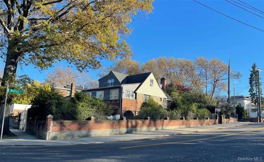 29 -05 Murray St, Flushing, NY 11354 - #2