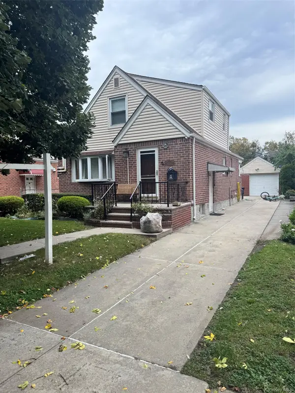 82-37 250th Street, Bellerose, NY 11426
