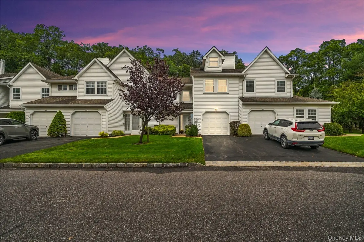 170 Thomas Lane, East Setauket, NY 11733 - #1