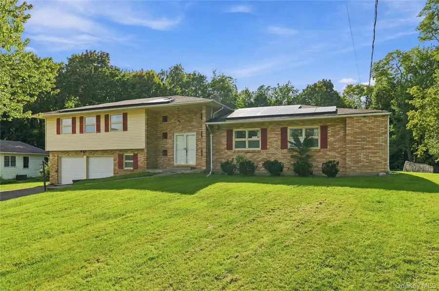 39 Clintonwood Drive, New Windsor, NY 12553 - #2