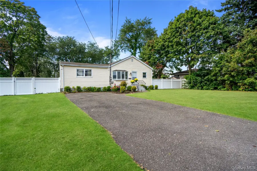 162 Carlls Path, Deer Park, NY 11729 - #2