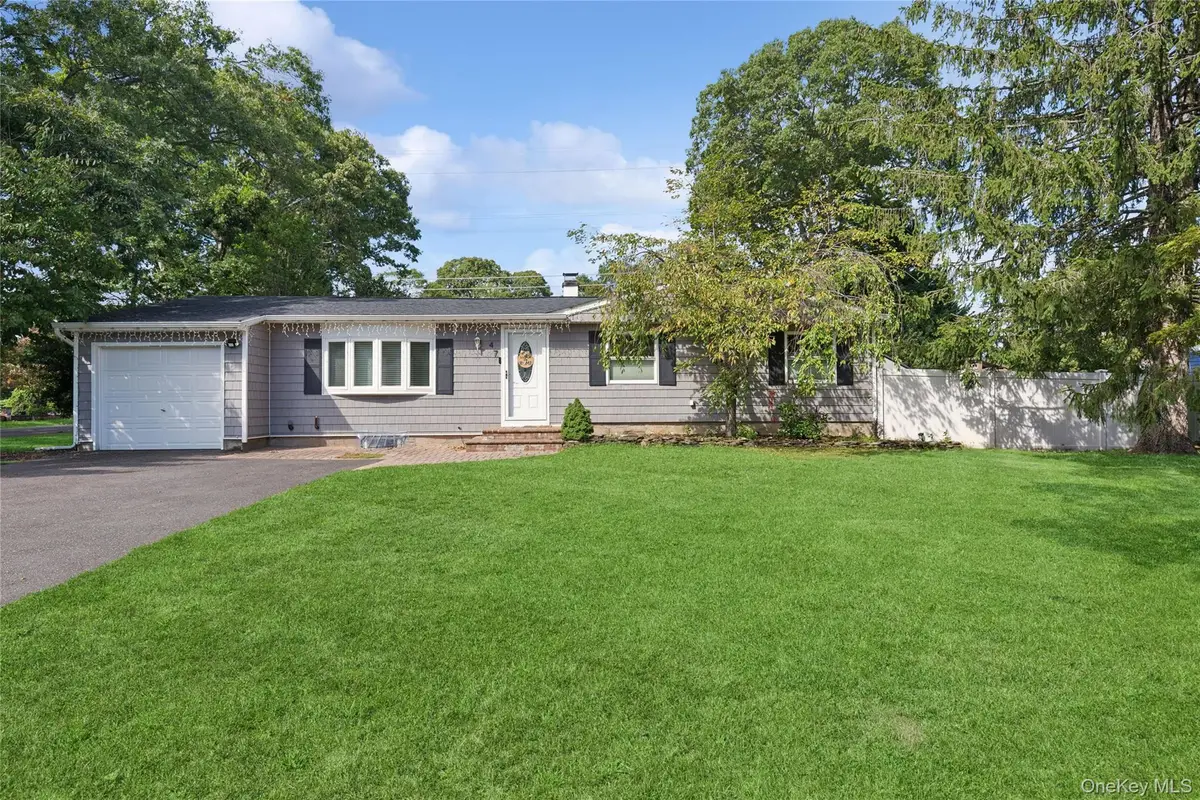 47 Rexmere Avenue, Farmingville, NY 11738 - #1
