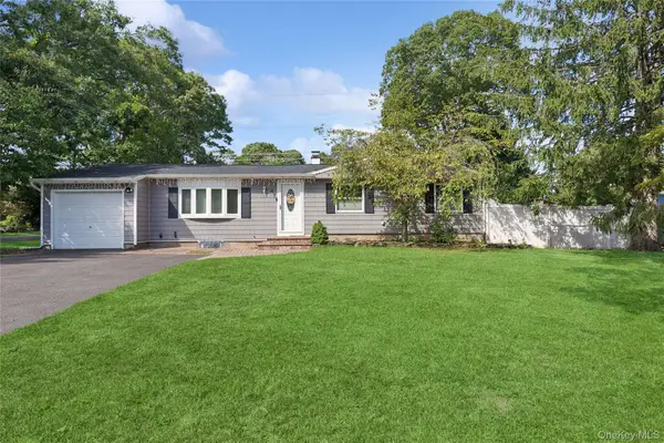 47 Rexmere Avenue, Farmingville, NY 11738