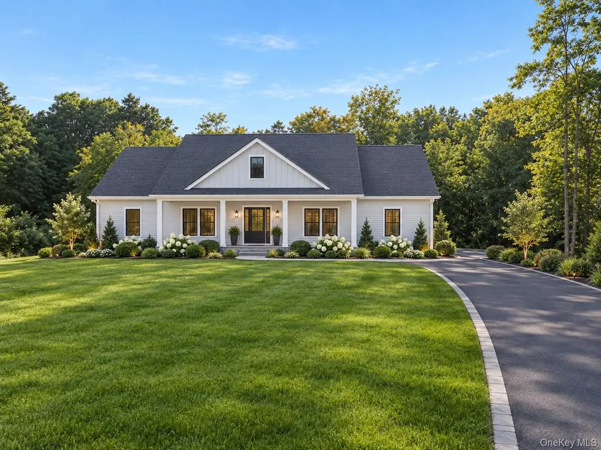 153 S Quaker Lane, Hyde Park, NY 12538 - #1